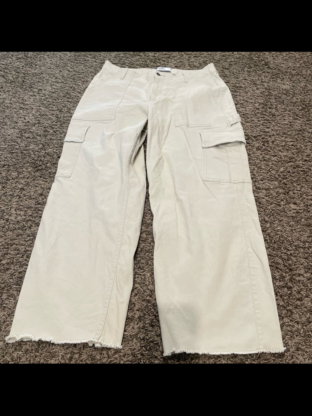 Hollister ultra eyes braw edge, hem, cargo pants size XL